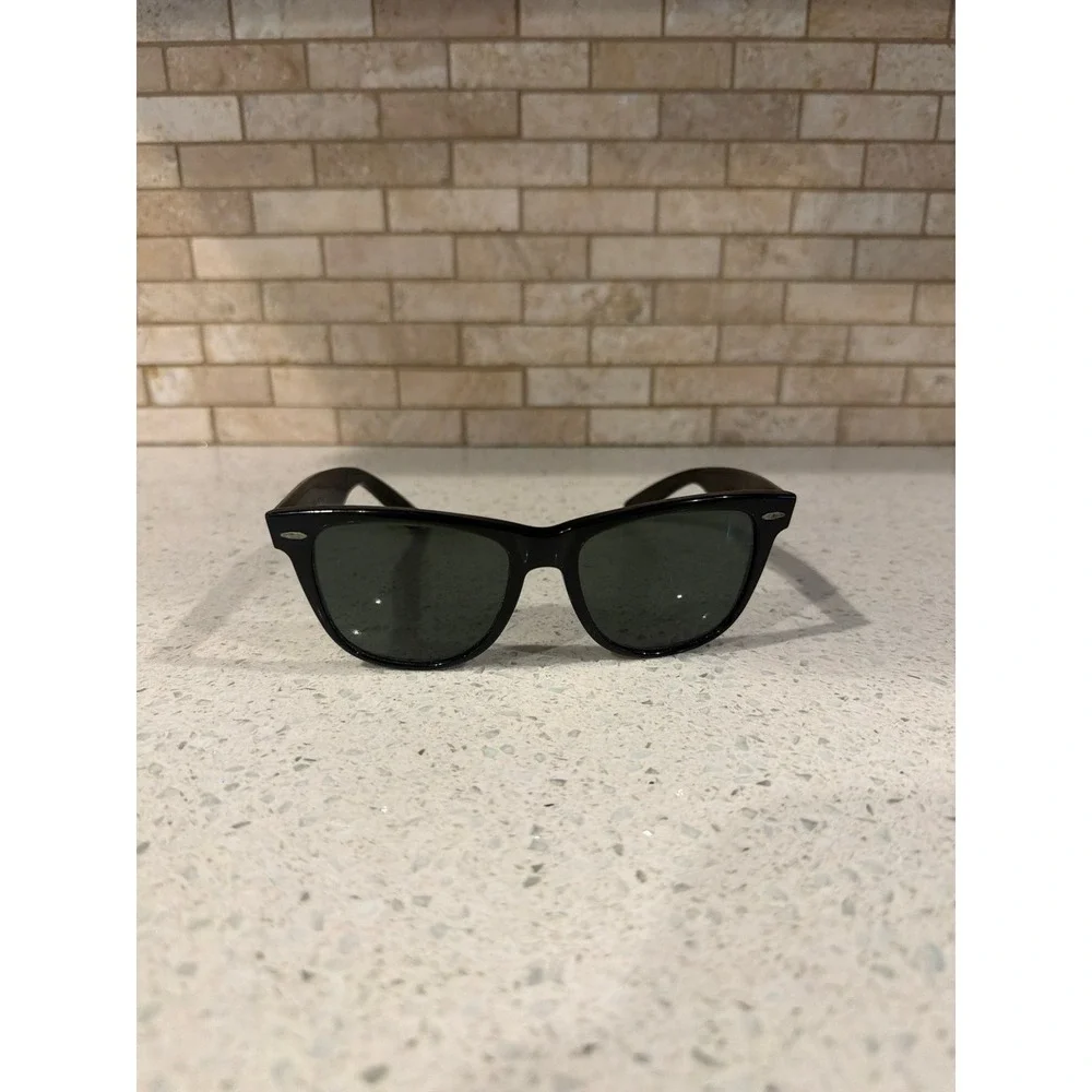 Vintage 1980s B&L Ray Ban Wayfarer II W0758 Sunglasses